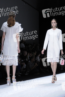 Shiatzy Chen Fashion Show, Fashion Week Paris