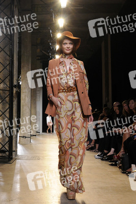 Paul & Joe Fashion Show, Fashion Week Paris