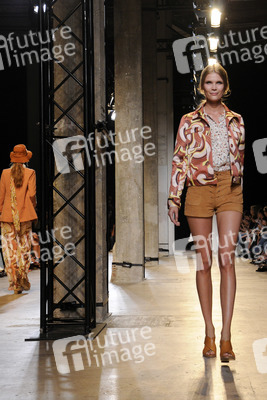 Paul & Joe Fashion Show, Fashion Week Paris