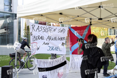 Protestkundgebung am Tag der Deutschen Einheit, Berlin