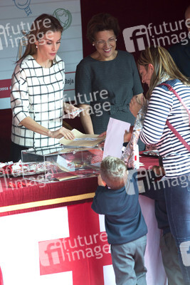 Red Cross Fundraising Day, Madrid