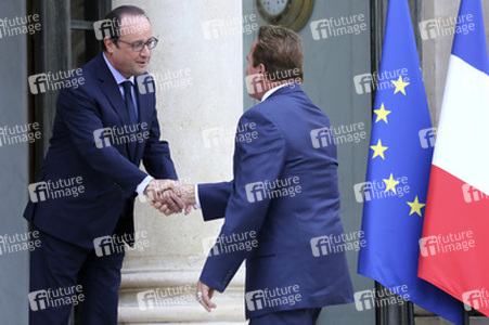 Francois Hollande empfängt Arnold Schwarzenegger im Élysée-Palast, Paris