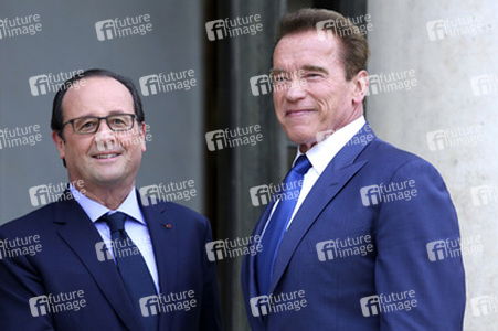 Francois Hollande empfängt Arnold Schwarzenegger im Élysée-Palast, Paris