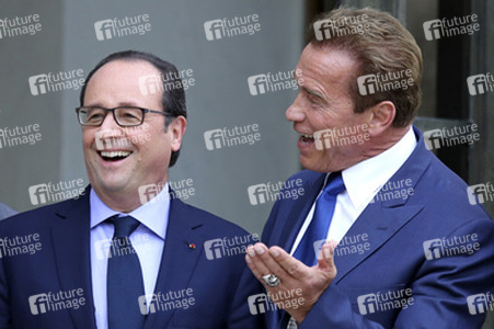 Francois Hollande empfängt Arnold Schwarzenegger im Élysée-Palast, Paris