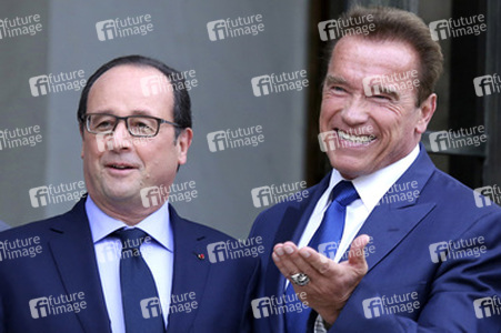 Francois Hollande empfängt Arnold Schwarzenegger im Élysée-Palast, Paris
