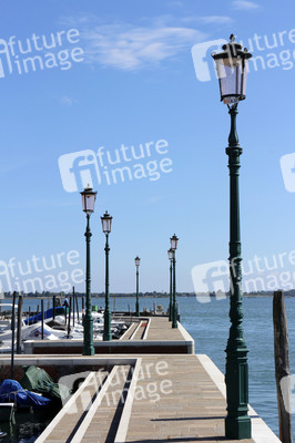 Sightseeing Burano