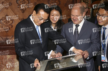 Ministerpräsident Li Keqiang besucht Hamburg