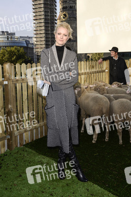 Franziska Knuppe beim Wool Week Opening, Berlin