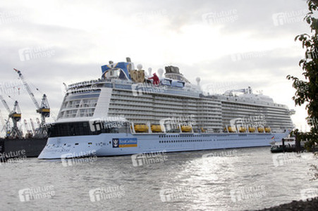 Das Kreuzfahrtschiff 'MS Quantum of the Seas', Hamburg