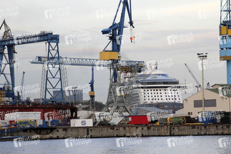 Das Kreuzfahrtschiff 'MS Quantum of the Seas', Hamburg
