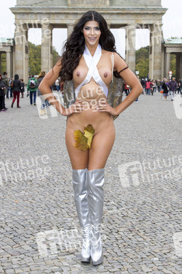 Micaela Schäfer Halloween Photocall, Berlin