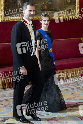 Spanish Royals und Präsidentin Bachelet beim Empfang zum Gala Dinner, Madrid