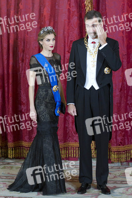 Spanish Royals und Präsidentin Bachelet beim Empfang zum Gala Dinner, Madrid