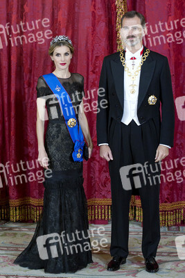 Spanish Royals und Präsidentin Bachelet beim Empfang zum Gala Dinner, Madrid