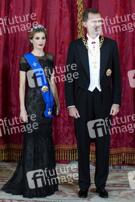 Spanish Royals und Präsidentin Bachelet beim Empfang zum Gala Dinner, Madrid
