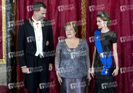 Spanish Royals und Präsidentin Bachelet beim Empfang zum Gala Dinner, Madrid