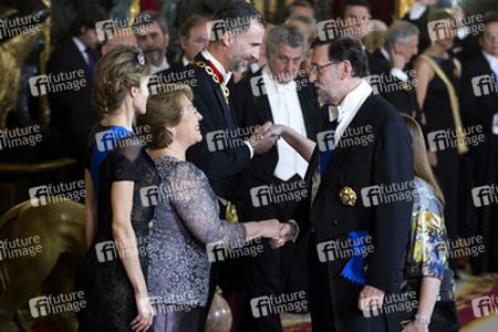 Spanish Royals und Präsidentin Bachelet beim Empfang zum Gala Dinner, Madrid