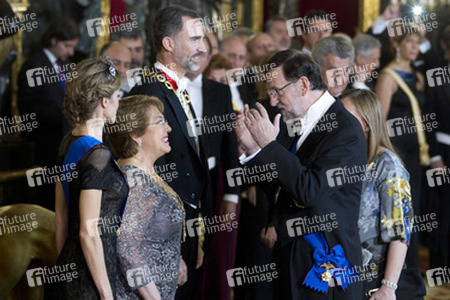 Spanish Royals und Präsidentin Bachelet beim Empfang zum Gala Dinner, Madrid
