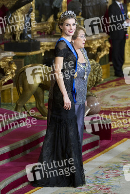 Spanish Royals und Präsidentin Bachelet beim Empfang zum Gala Dinner, Madrid