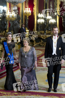 Spanish Royals und Präsidentin Bachelet beim Empfang zum Gala Dinner, Madrid