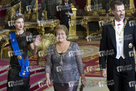 Spanish Royals und Präsidentin Bachelet beim Empfang zum Gala Dinner, Madrid
