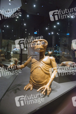 ET