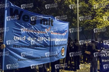 Kundgebung gegen Naziversand, Berlin