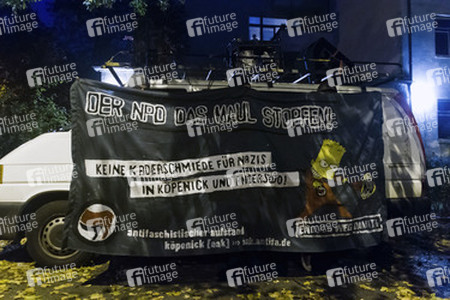 Kundgebung gegen Naziversand, Berlin