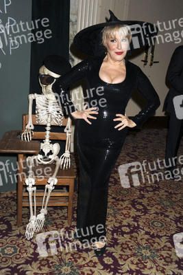 Hulaween Gala 2014, New York