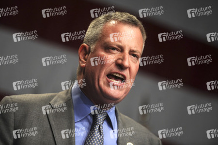 Andrew M. Cuomo zu Gouverneur wiedergewählt, New York