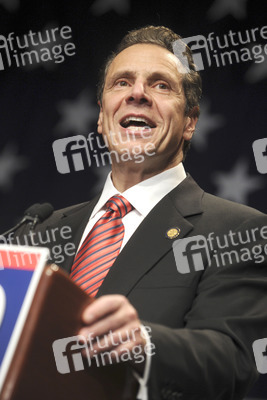 Andrew M. Cuomo zu Gouverneur wiedergewählt, New York