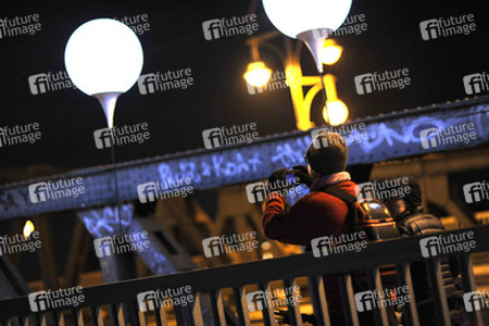 Lichtmauer aus Ballons, Berlin
