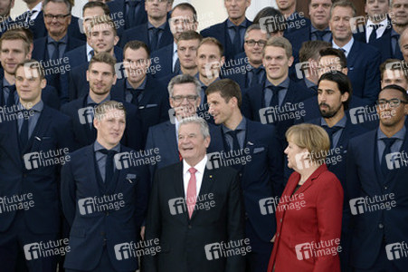 Verleihung des Silbernen Lorbeerblattes an die deutsche Fußball-Nationalmannschaft, Berlin