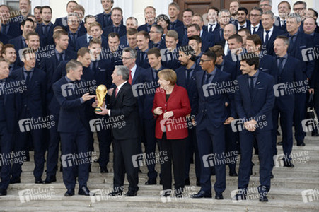 Verleihung des Silbernen Lorbeerblattes an die deutsche Fußball-Nationalmannschaft, Berlin
