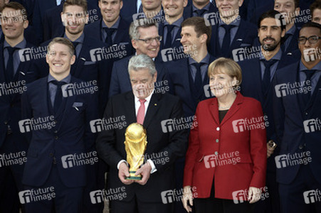 Verleihung des Silbernen Lorbeerblattes an die deutsche Fußball-Nationalmannschaft, Berlin