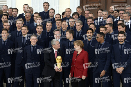 Verleihung des Silbernen Lorbeerblattes an die deutsche Fußball-Nationalmannschaft, Berlin
