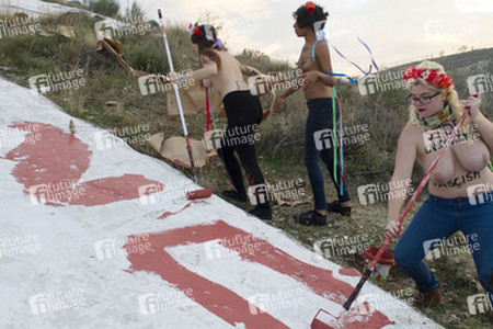 Femen Protest gegen Gedenkfeier für General Franco
