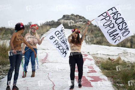 Femen Protest gegen Gedenkfeier für General Franco