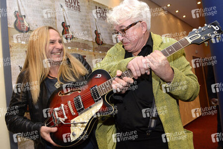 'Love Supreme - Sechs Saiten und ein Brett' Premiere, Hannover