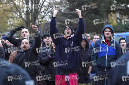 Neonazi-Demo gegen Flüchtlinge, Berlin