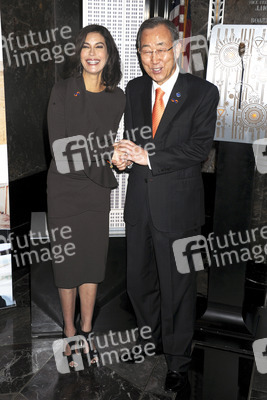 Teri Hatcher und Ban Ki-moon im Empire State Building, New York