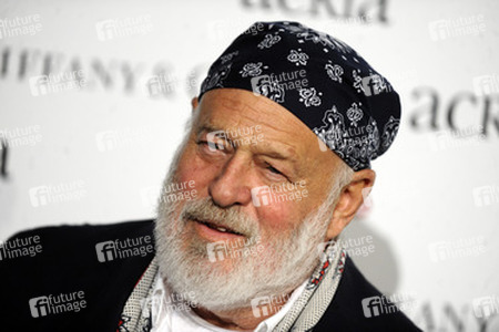 19. ACRIA Holiday Dinner Benefit,  New York