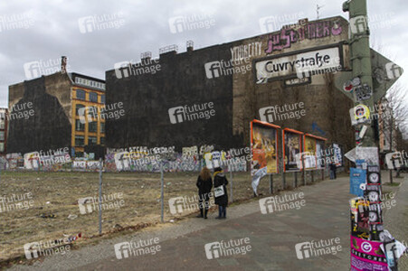 Cuvry-Brache Graffiti, Berlin