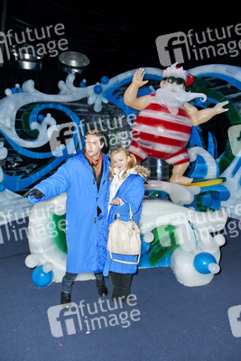 'Liv und Maddie' Cast beim Queen Mary's Chill, Long Beach