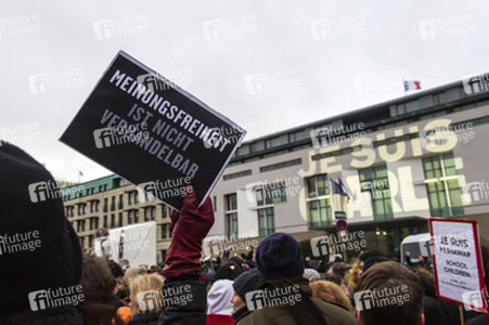 Mahnwache für die Pariser Terroropfer, Berlin