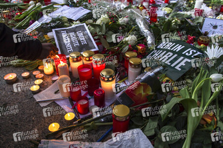 Mahnwache für die Pariser Terroropfer, Berlin