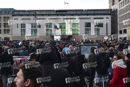 Mahnwache für die Pariser Terroropfer, Berlin