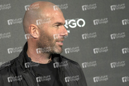 Zinédine Zidane Präsentation als Mango Man, Madrid
