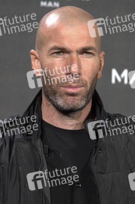 Zinédine Zidane Präsentation als Mango Man, Madrid