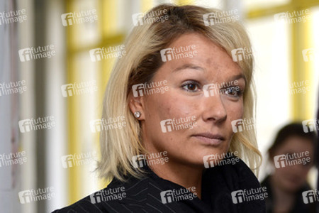 Franziska van Almsick präsentiert ihr Online-Fitness-Studio, Langenhagen